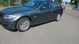 BMW 318i touring Individual - AHK, Pano, Teilleder.. - BMW 318: Grün