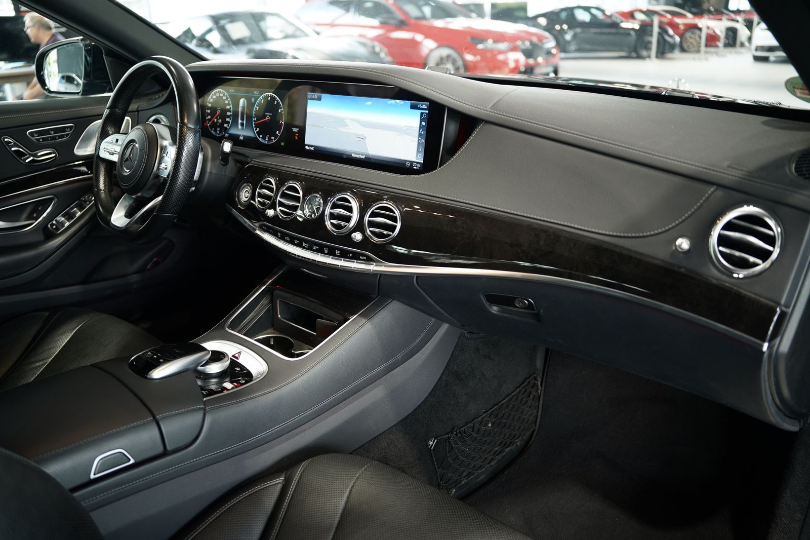 Mercedes Benz S 560