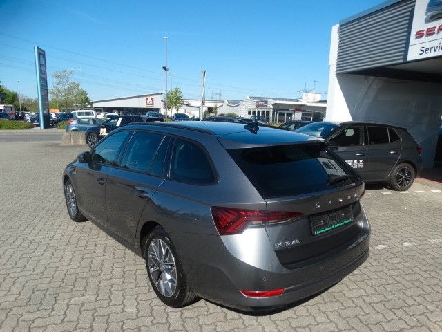 ŠKODA Octavia Octavia Combi Tour 2.0 TDI DSG – Bild 9 von 19