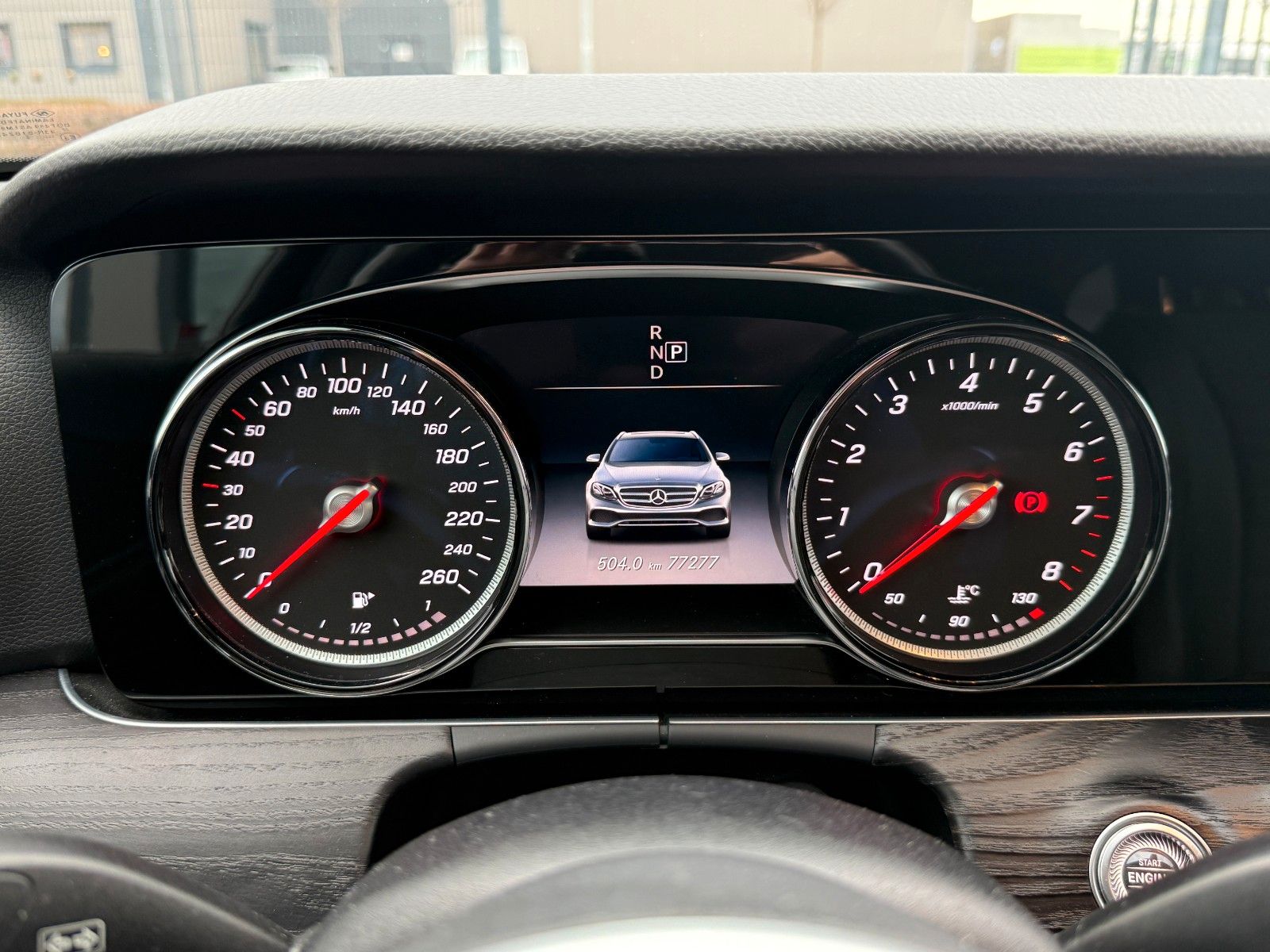 Fahrzeugabbildung Mercedes-Benz T-Modell E 200,Navi,Sitzh.