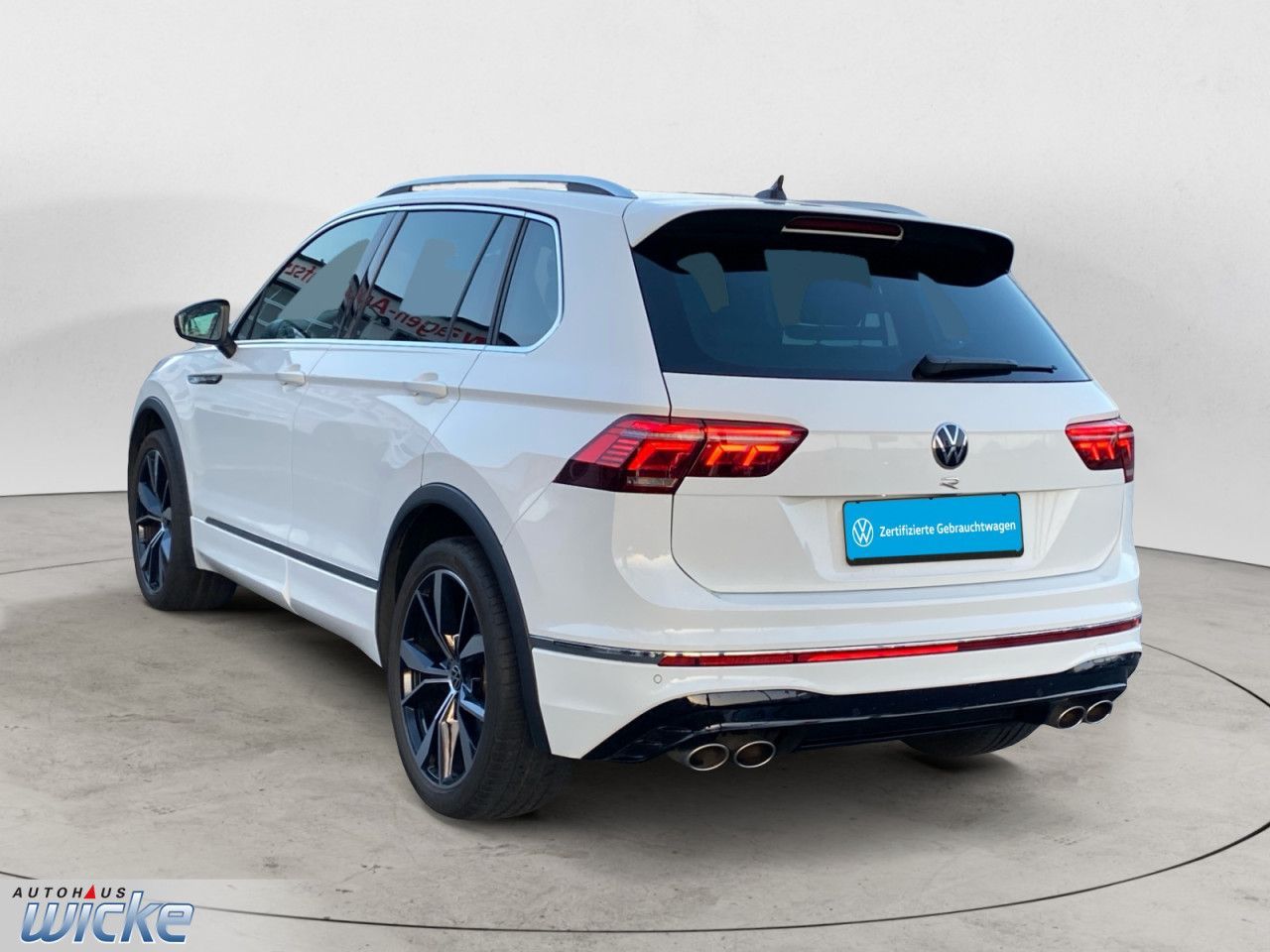 Volkswagen Tiguan 2.0 TSI R NAVI KLIMA LED KEYLESS REAR VIE foto 4