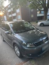Volkswagen VW Touran 1.6 TDI DPF BlueMotion - Volkswagen Touran: TDI Bluemotion