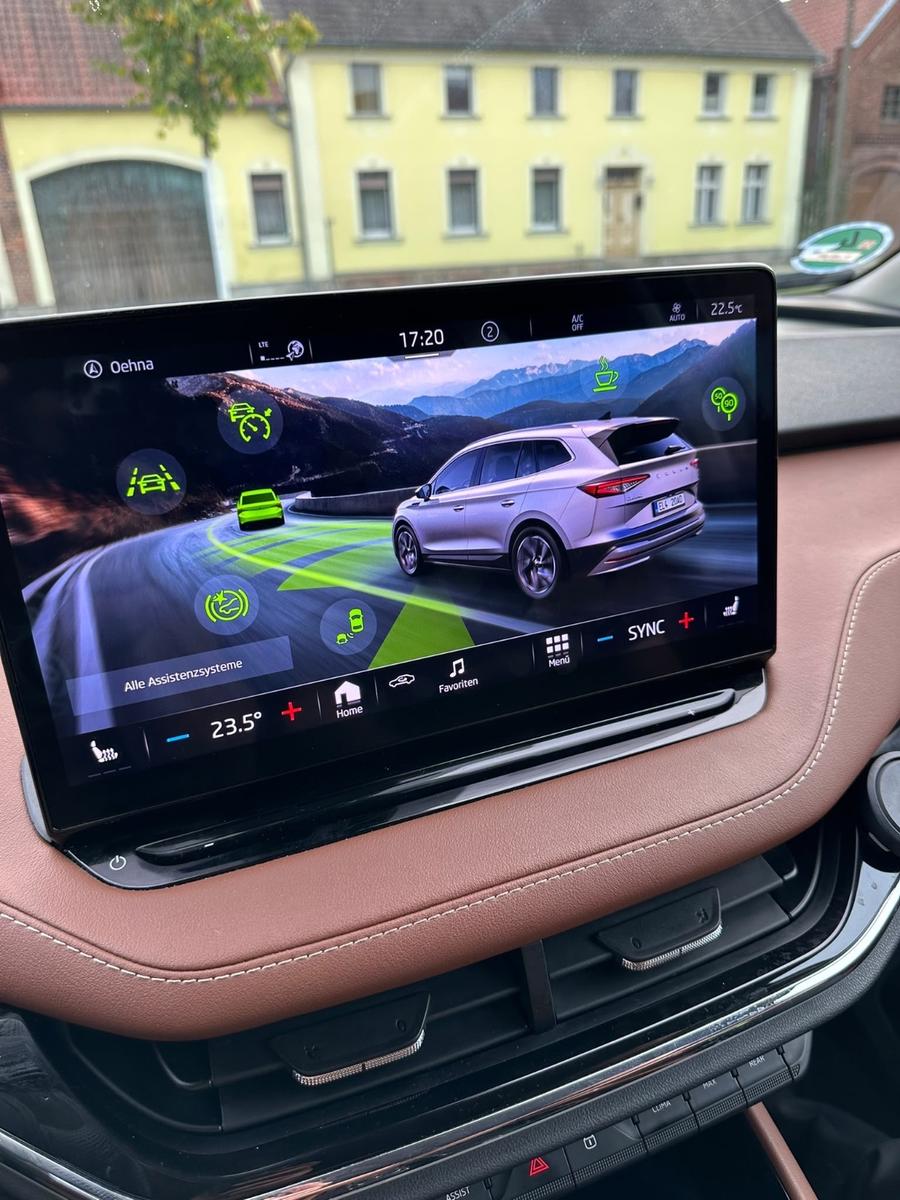 Skoda Enyaq 80 Matrix Leder Side Assist Batterie Zerti