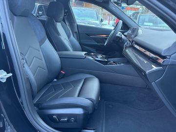 BMW i5 xDrive40 M Sportpaket Head-Up HK HiFi DAB