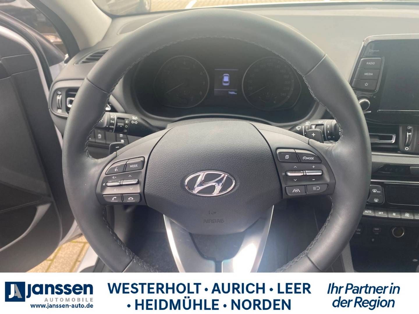 Fahrzeugabbildung Hyundai i30 TREND