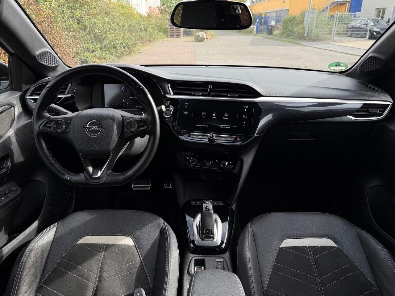 Opel Corsa F 1.2 130PS Ultimate Automatik*LUX*ACC