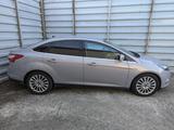 Ford Focus 2.0 TDCi Lim.Stufenheck Titanium*Tüv:09/26 - Ford Focus: 2l Tdci