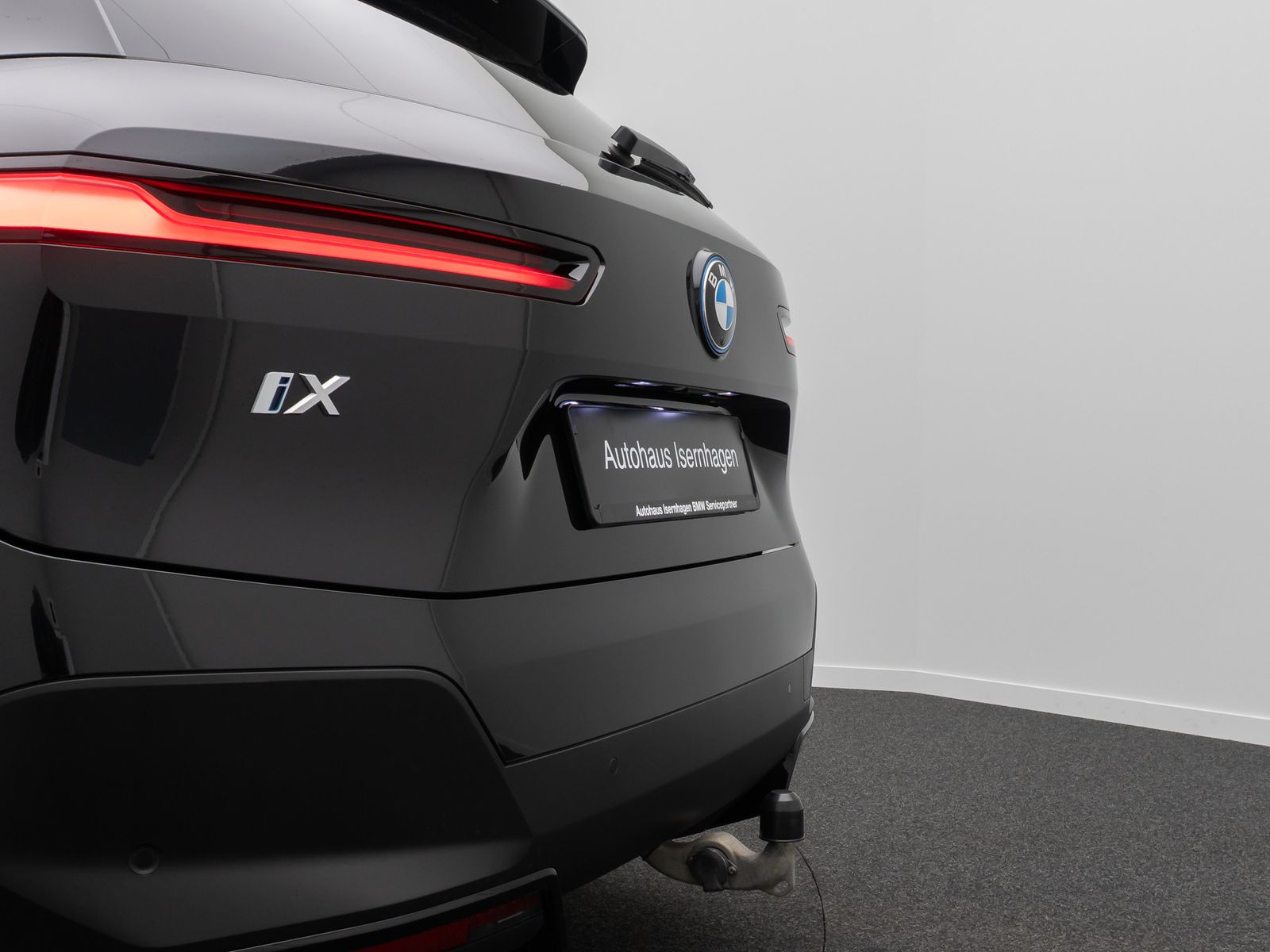 Fahrzeugabbildung BMW iX xD40 SkyLounge H/K 360° Laser ACC DAB 22Zoll