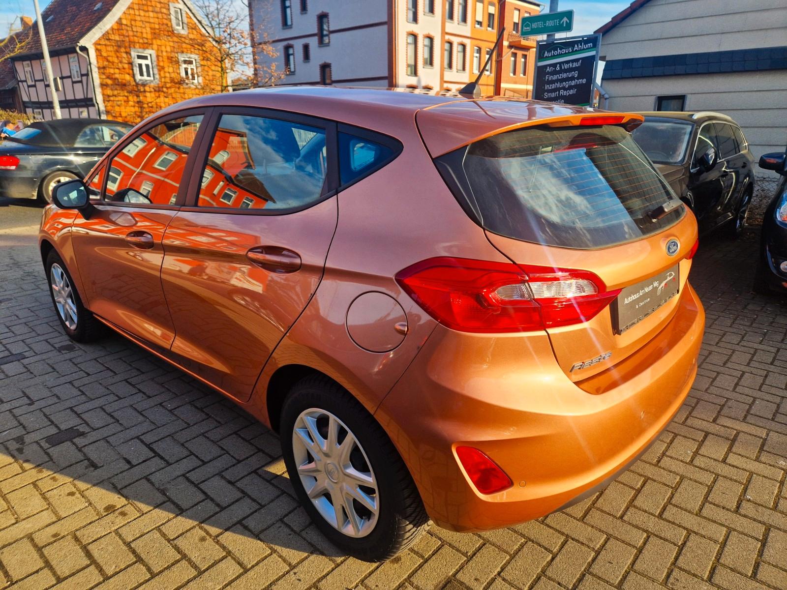 Ford Fiesta Titanium Klima PDC MFL Sitzhzg Allwetter