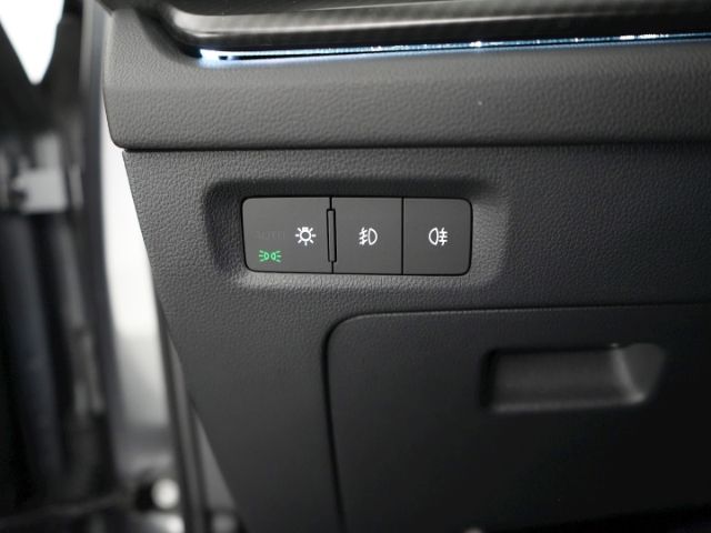 Octavia COMBI RS iV DSG+NAVI+RÜCKFAHRKAMERA+SITZ
