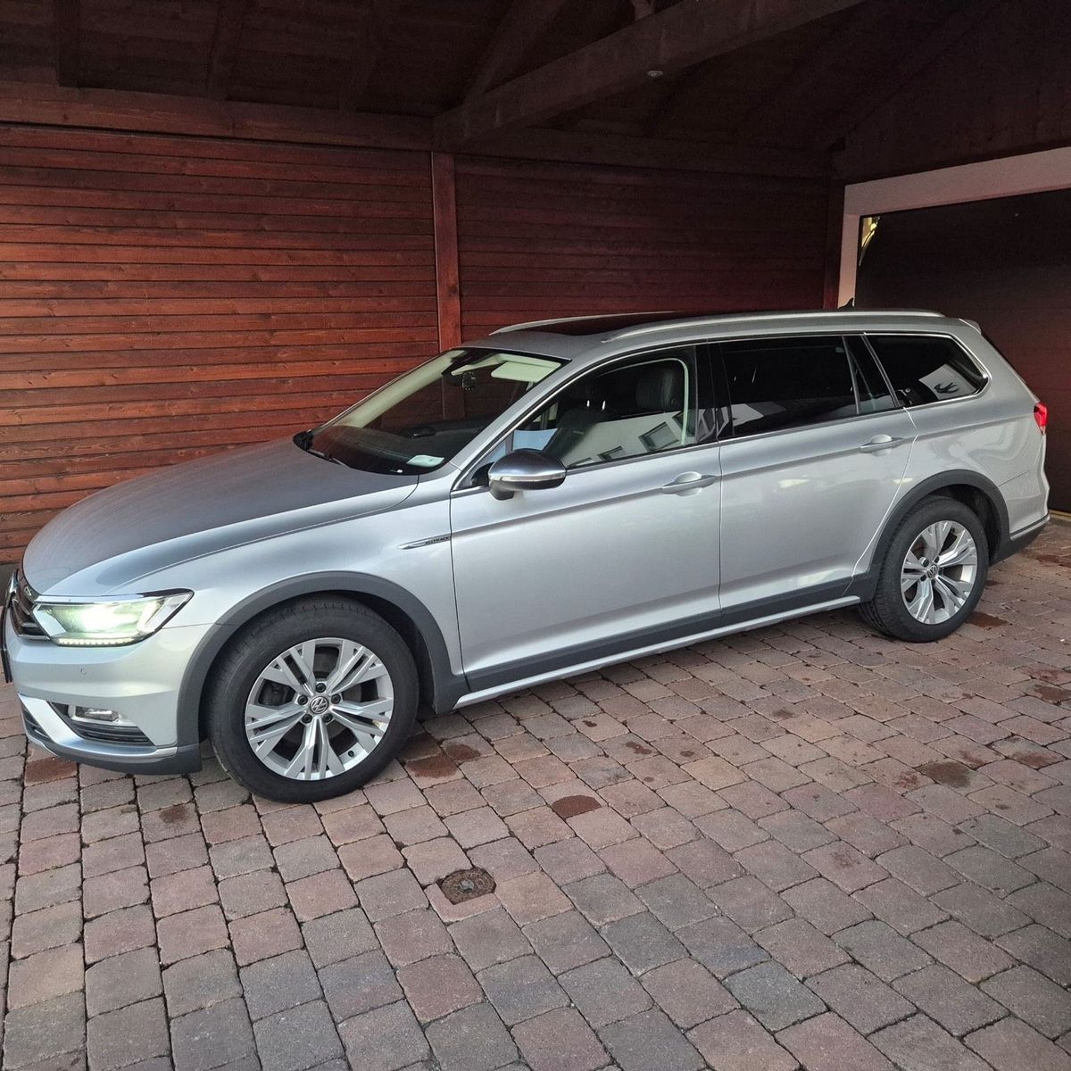 VW Passat Alltrack 2.0 TDI 140 KW, 190 PS, Di...