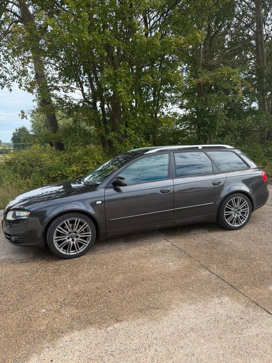 Audi A4 2006 — rear view