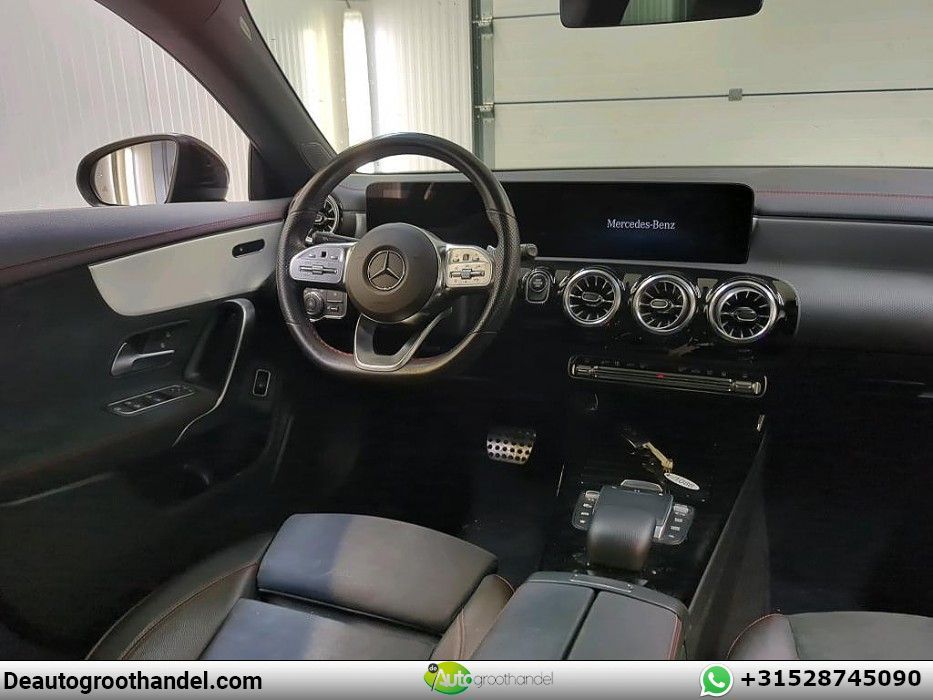 Mercedes-Benz CLA 250 e AMG Line Pano imagem 3