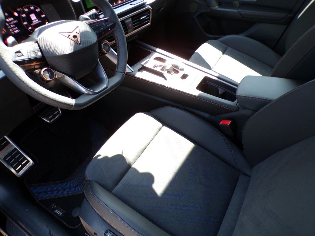 Fahrzeugabbildung CUPRA Leon Sportstourer 1.5 eTSI DSG