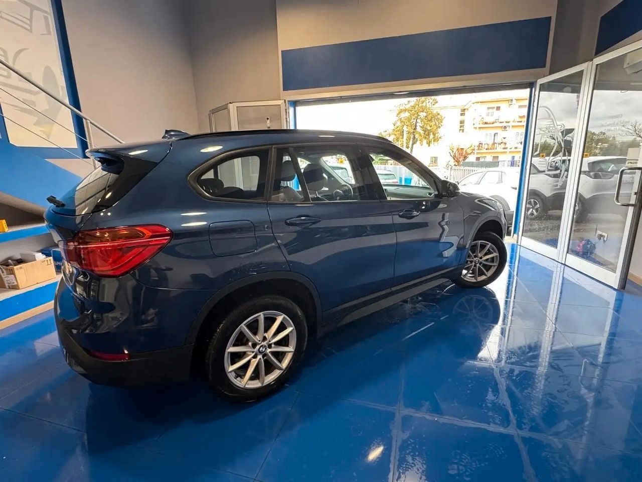 BMW Bmw X1 sdrive16d Business Advantage auto imagem 3