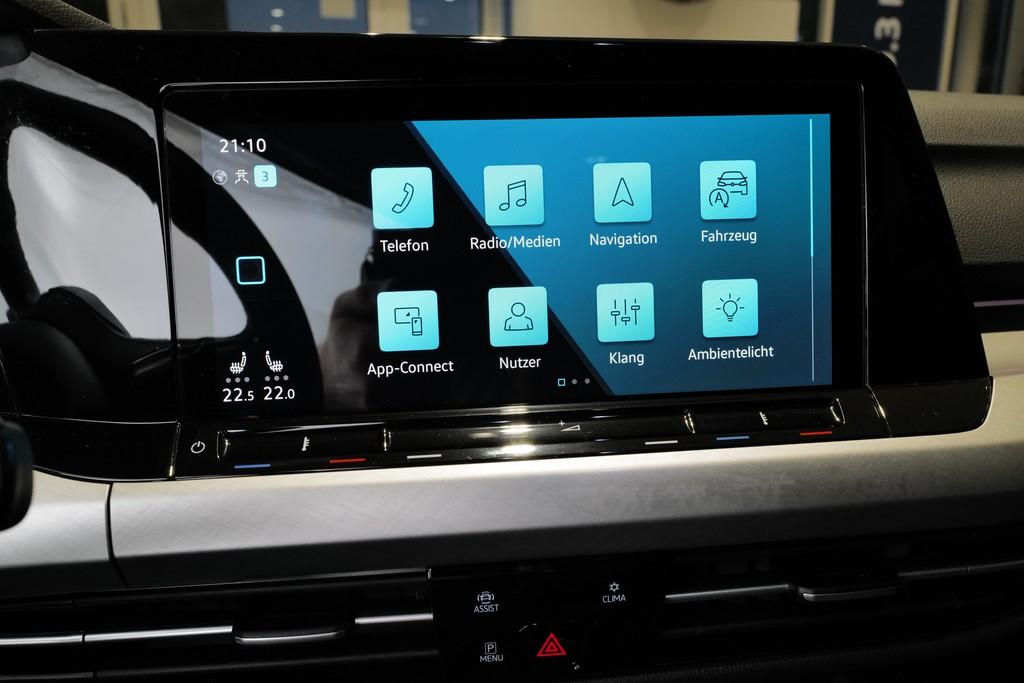 Volkswagen Golf VIII 1.0eTSI DSG Life StdHz Navi ACC Led, миниатюра 18