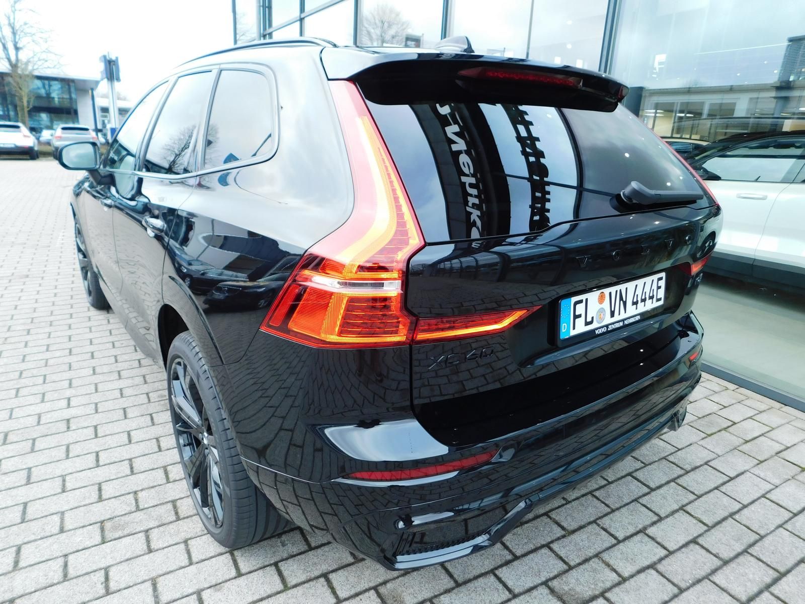 Fahrzeugabbildung Volvo XC60 T6 Recharge Plus Black Edition