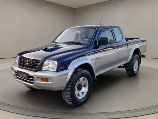 Mitsubishi MITSUBISHI L200 2.5 TDI 4WD Club Cab Pick-up GLS