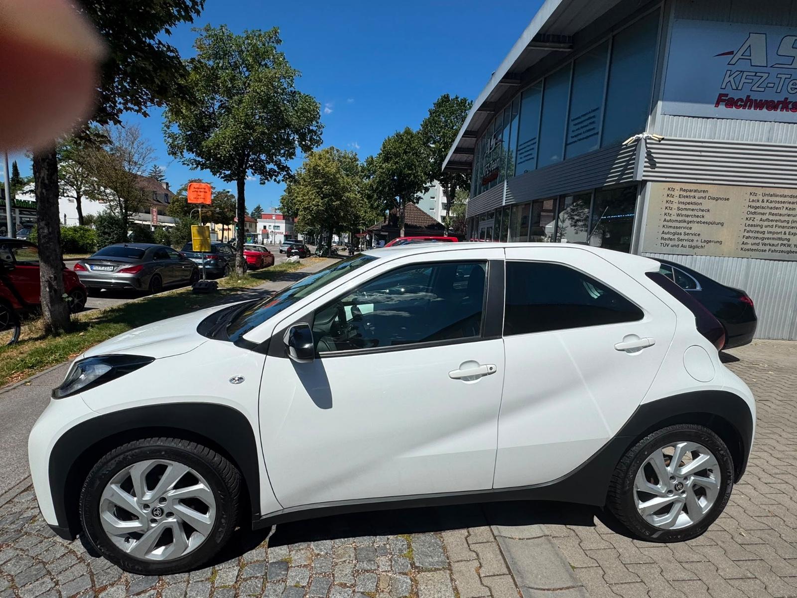 Toyota Aygo X Play Klima Kamera Multi Allwetterreifen