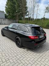Mercedes-Benz E 350 d T AMG, 20 Zoll, AHK, Ambiente,LED - Mercedes-Benz E 350 aus 2020