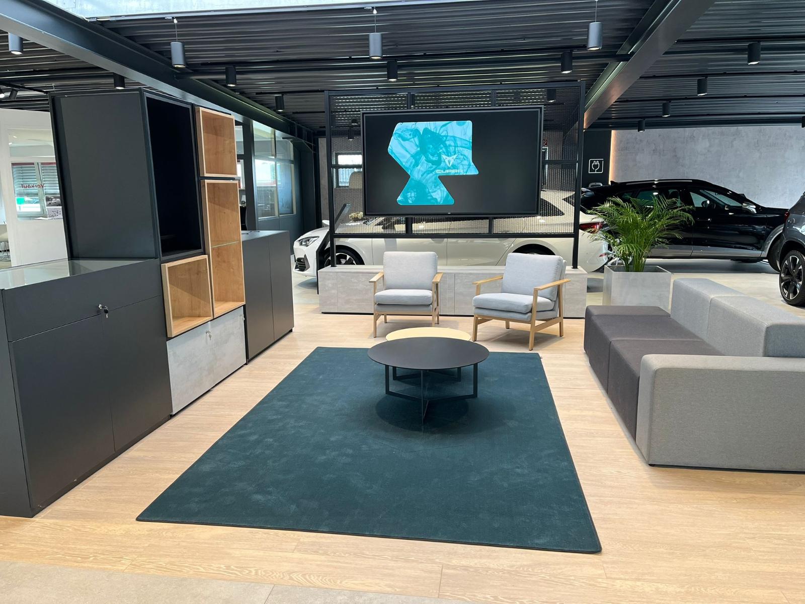 showroom-image-top