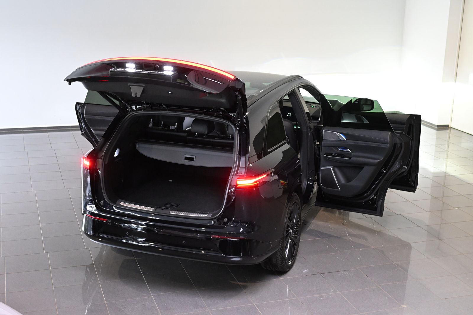 XPENG G9