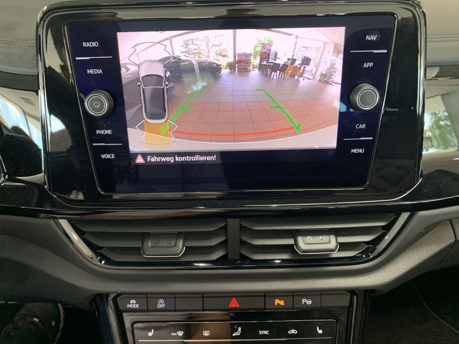 Volkswagen T-Roc - Bild 16