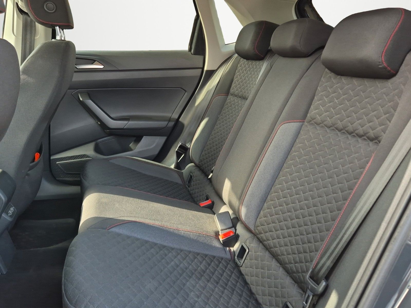 Fahrzeugabbildung Volkswagen POLO JOIN ACC NAVI KLIMAAUT TEL SHZ KAM ALLWETT