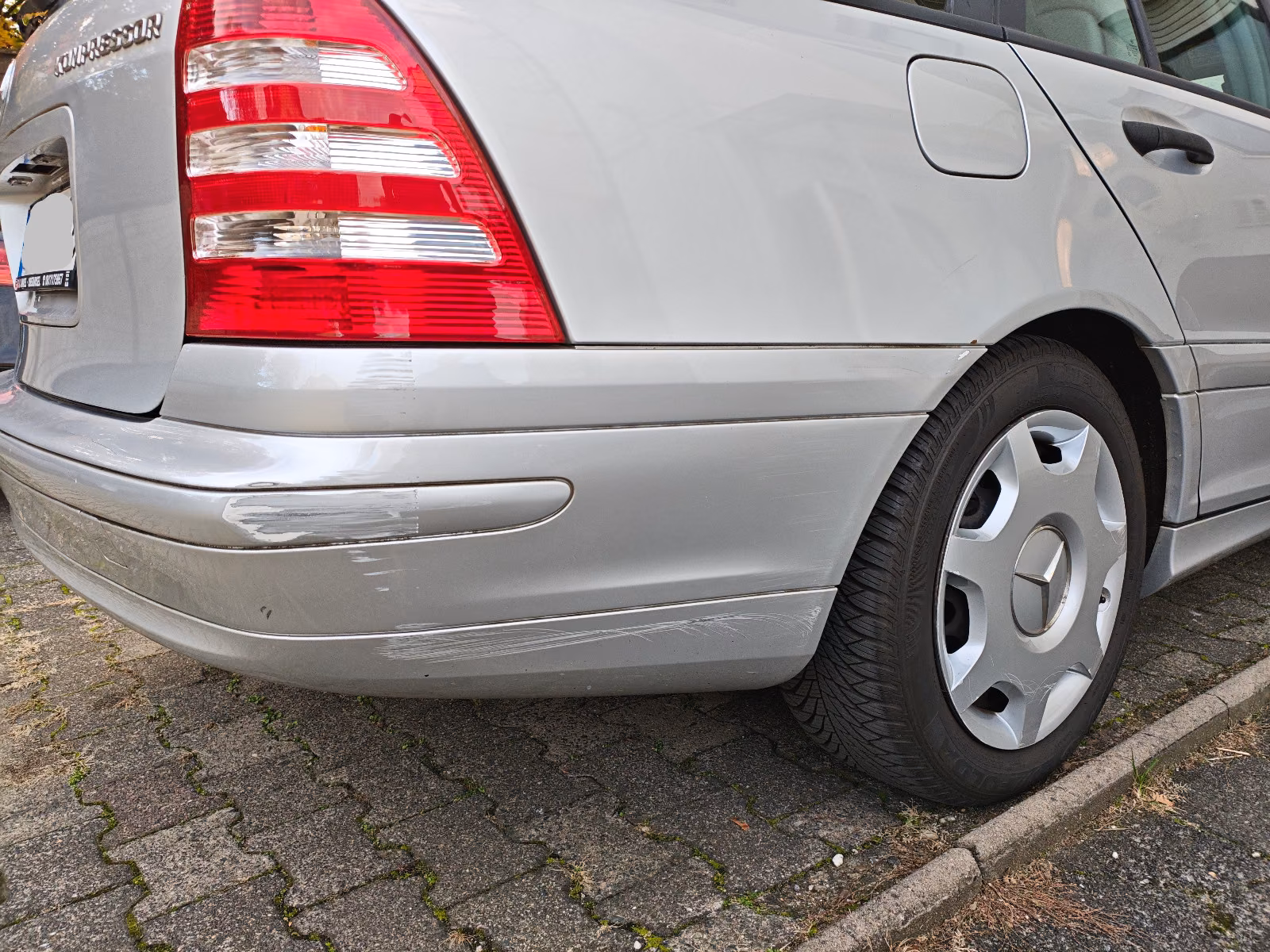 Mercedes-Benz C200 2005 — photo 9
