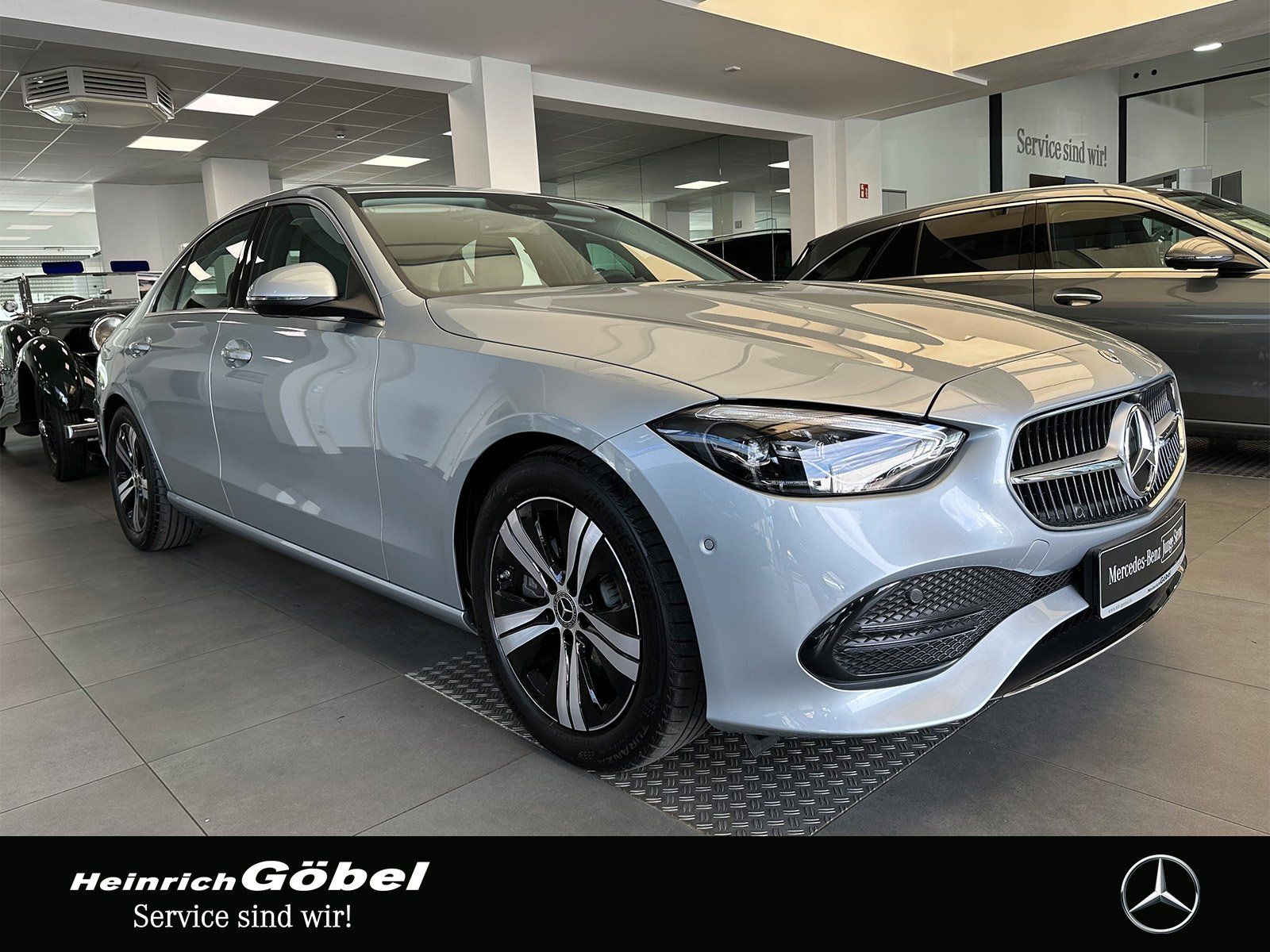 Fahrzeugabbildung Mercedes-Benz C 200 AVANTGARDE+SHD+360°KAM+LED+NAVI+CARPLAY