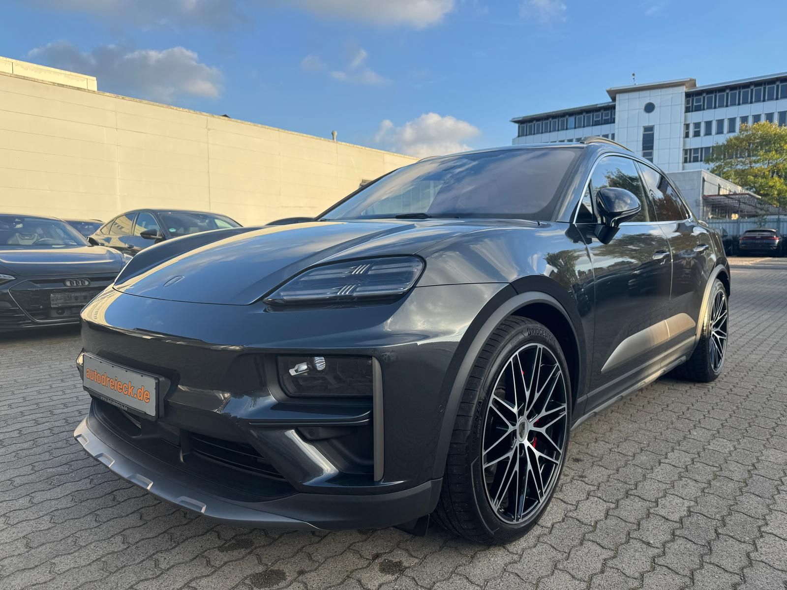 Porsche Macan Electric Turbo ACC HuD PANO 22Z KAMERA foto 1