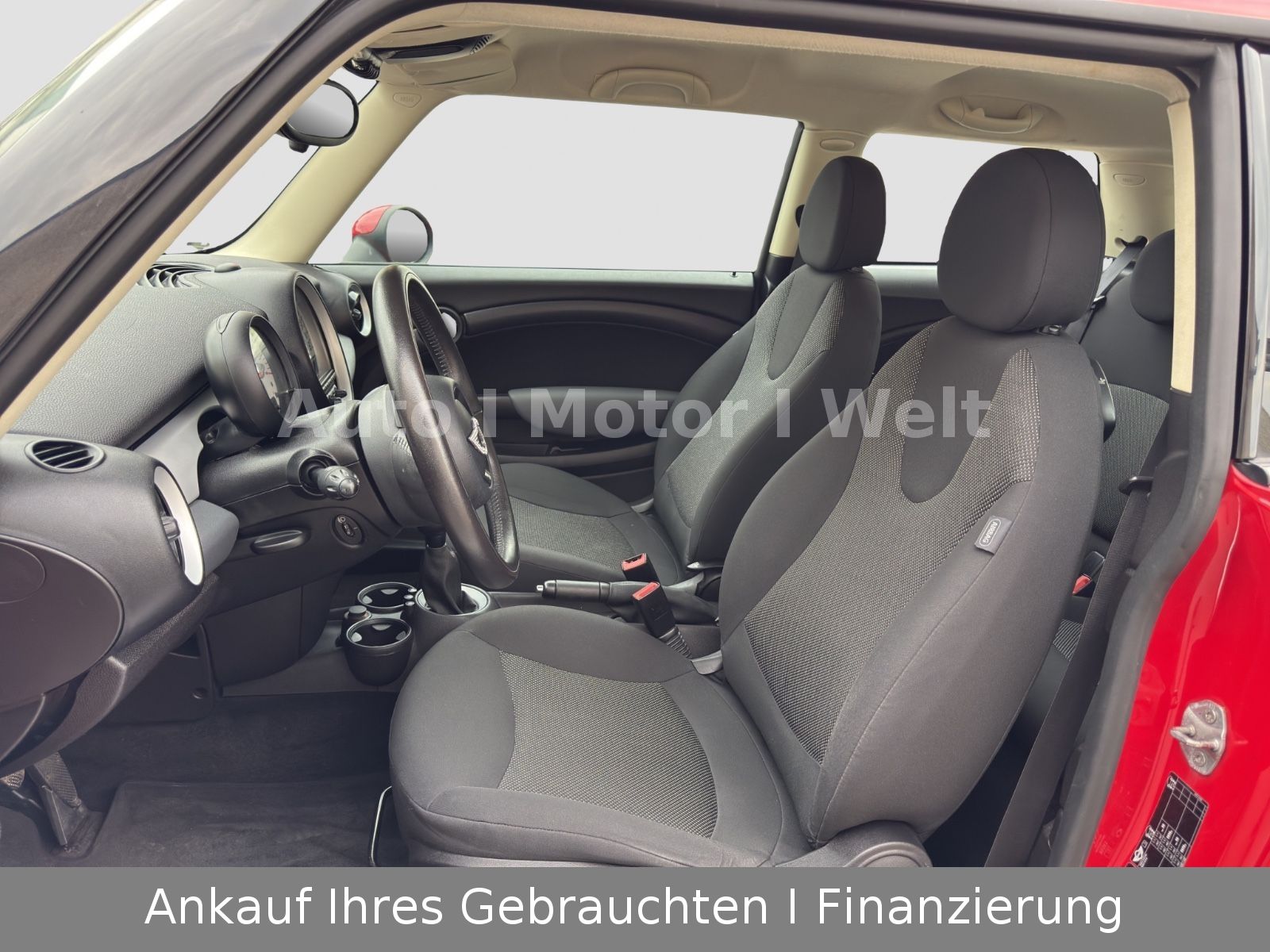 Fahrzeugabbildung MINI ONE Mini One RED ALU/ALLWETTERREIFEN/SHZ/KLIMA