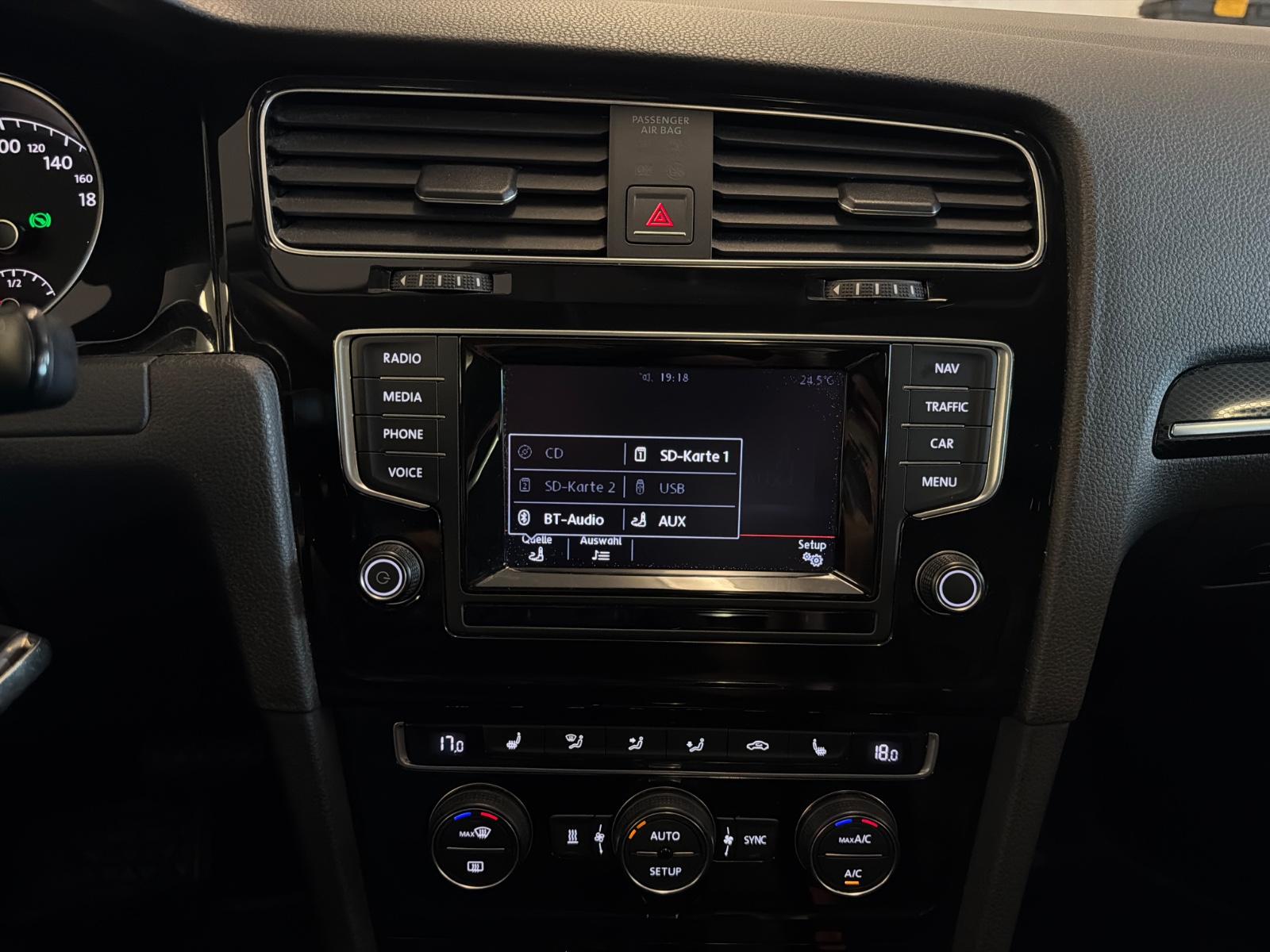 Volkswagen Golf VII 1.4 TSI Lim. Highline DSG*Pano*Standhz