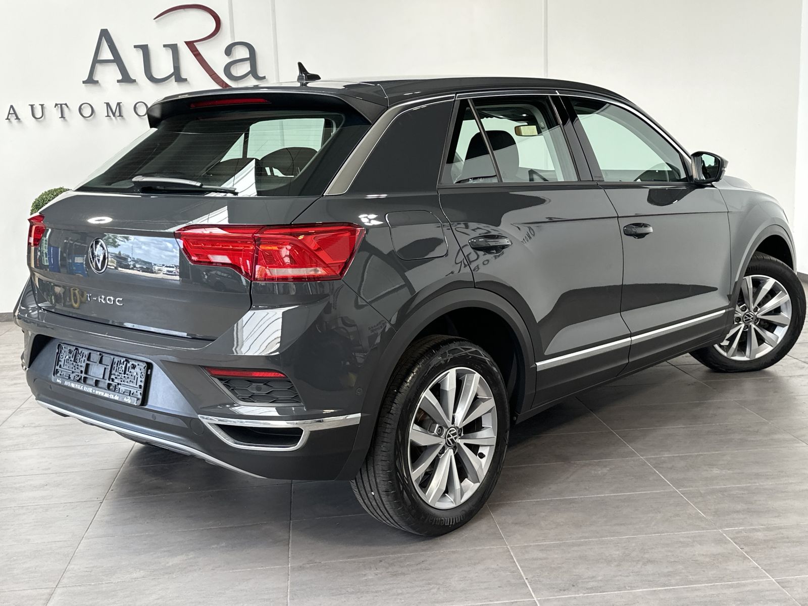 Fahrzeugabbildung Volkswagen T-Roc 2.0 TDI DSG Style NAV+ACC+AHK+TOTW+PARKASS