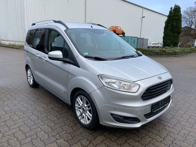 Ford Tourneo Courier Titanium