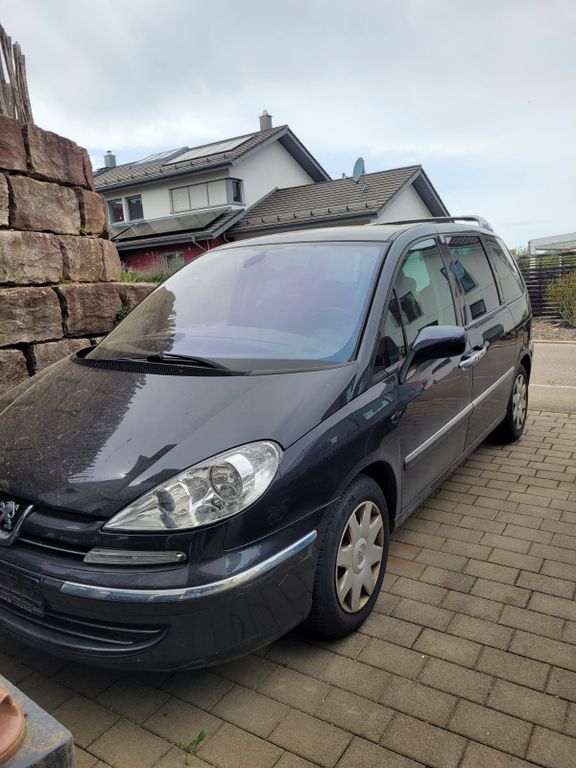 Peugeot 807