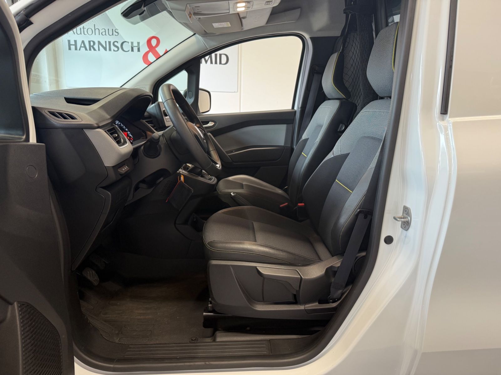 Fahrzeugabbildung Renault Kangoo III Rapid Extra, Klima., Einparkhilfe