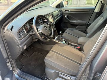 Volkswagen T-Roc - 10