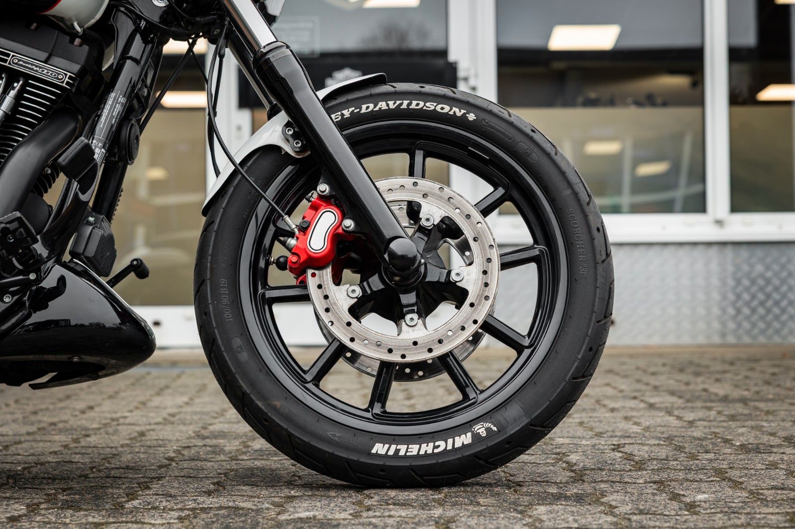 Fahrzeugabbildung Harley-Davidson FXDLS DYNA LOW RIDER S 110cui  - CLUBSTYLE -