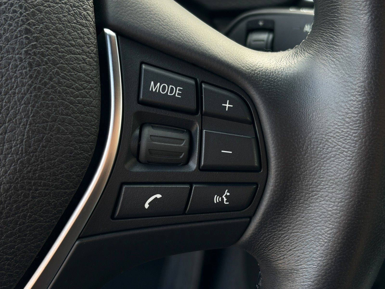 Fahrzeugabbildung BMW 420i  Coupe Sport Line Leder Tempomat HiFi SHZ