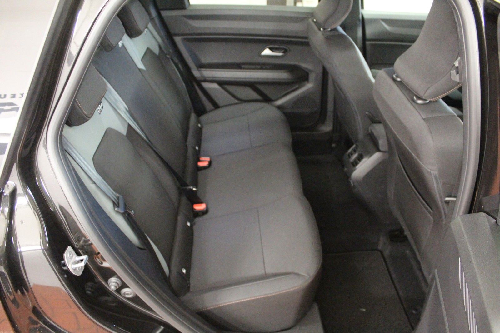 Fahrzeugabbildung Dacia Bigster mild hybrid-G 140 Extreme *Winter-Paket*