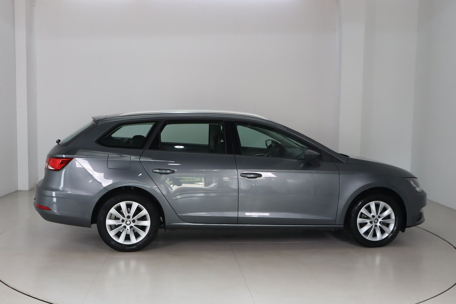 Fahrzeugabbildung SEAT Leon ST Stylance * Navi * Sitzhzg. * RFK