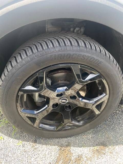 Fahrzeugabbildung Opel Crossland 1.2 Turbo Elegance Paket AT//SHZ LHZ N