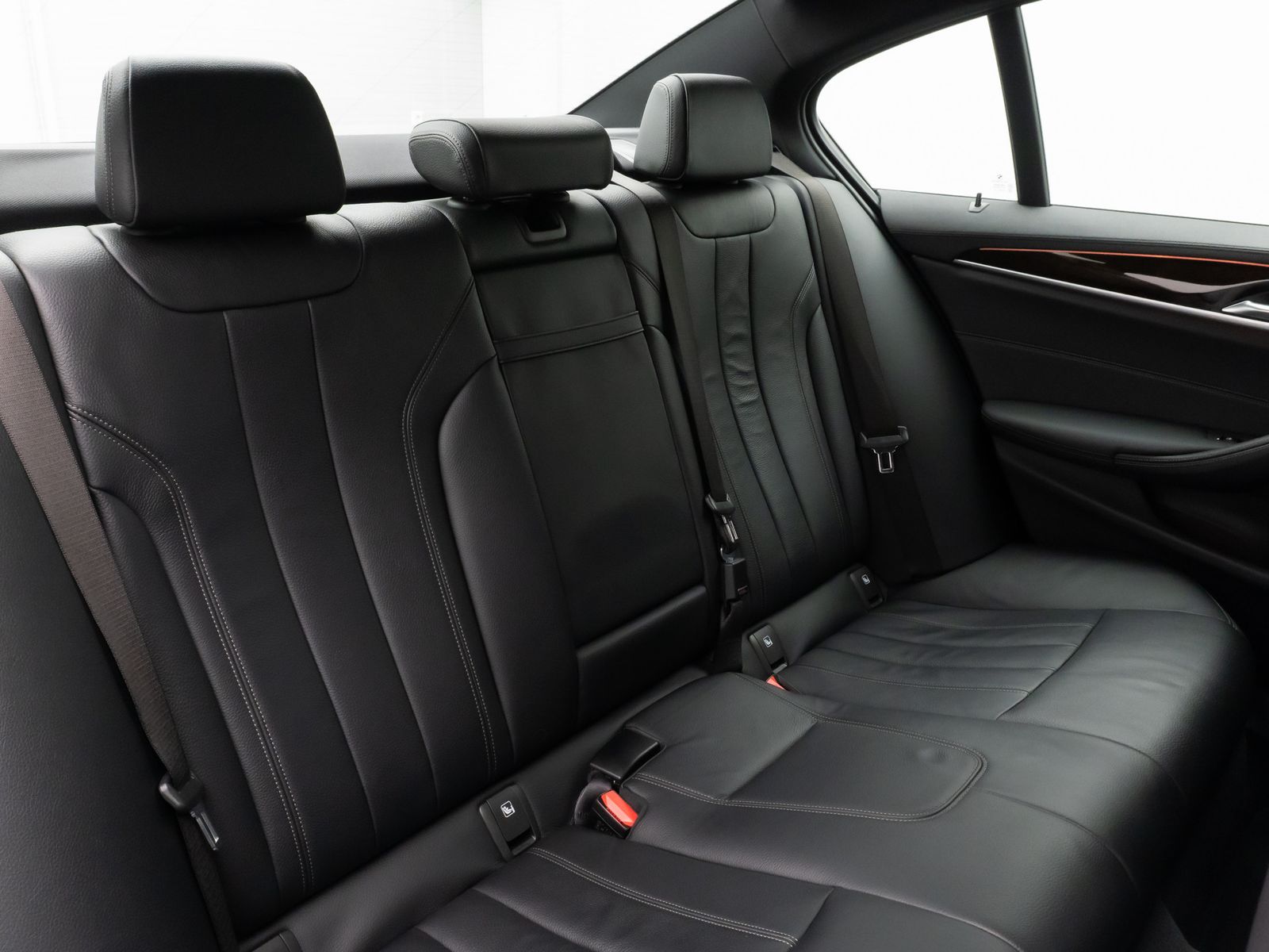 Fahrzeugabbildung BMW 530e iP Luxury Line Kamera HiFi Fernlichtassist