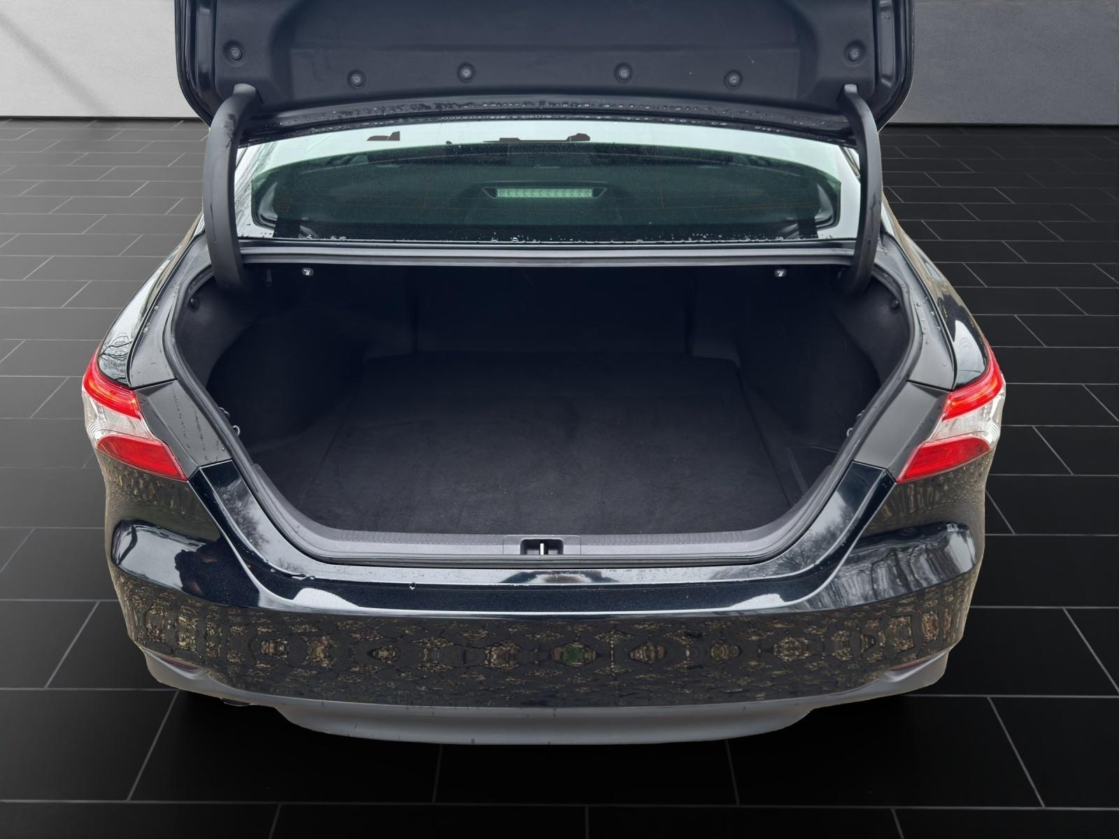 Toyota Camry HYBRID*NAVI*15 JAHRE GARANTIE