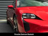 Porsche Taycan Turbo S Clubleder Nachtsicht InnoDrive - rote Porsche Taycan