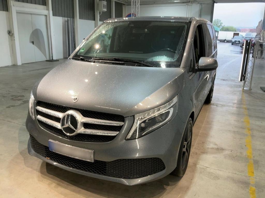 MercedesBenz V 220 4MATIC 7SITZE CAM NAVI AHK PDC LED 2021