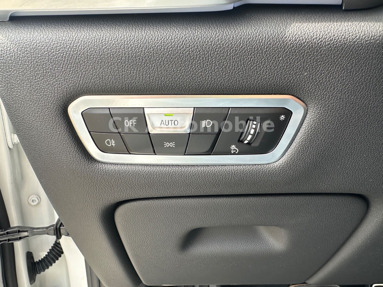 Fahrzeugabbildung BMW X5 xDrive45e M-Sport/Laser/Pano/Head-Up/360°/AHK