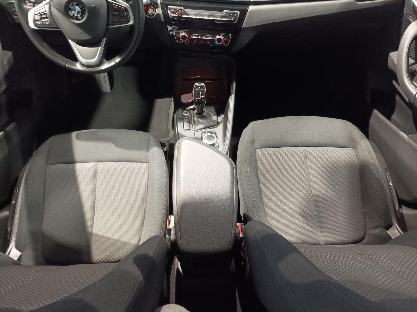 BMW X1 sDrive18d Navi|PDC|AHK|Kamera|Sitzhz foto 14
