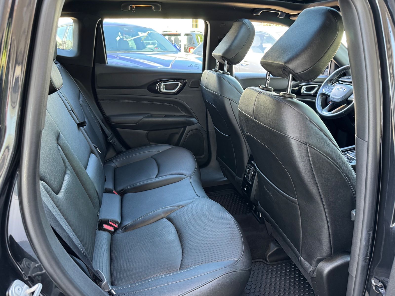 Fahrzeugabbildung Jeep Compass S Plug-In Hybrid 4WD/360°Cam/Leder/Pano/